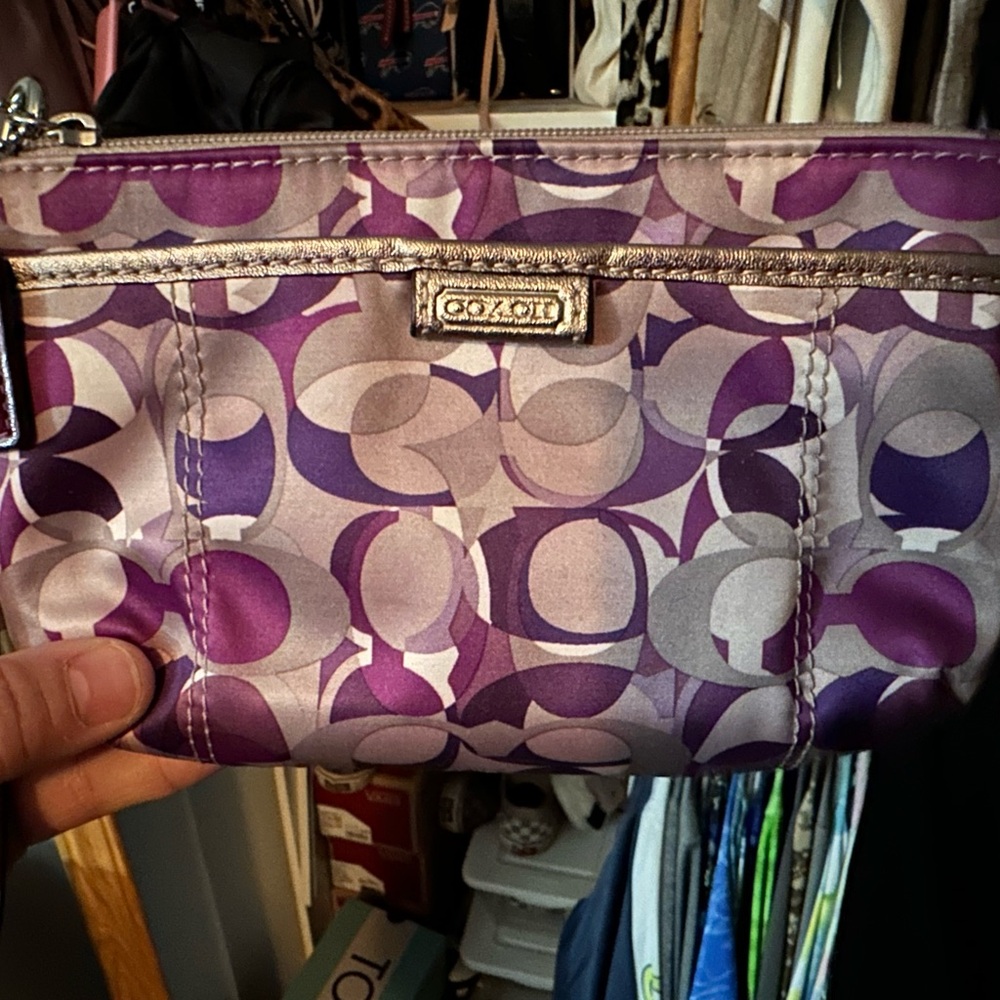 Coach Vintage Y2K Daisy Kaleidoscope Clutch